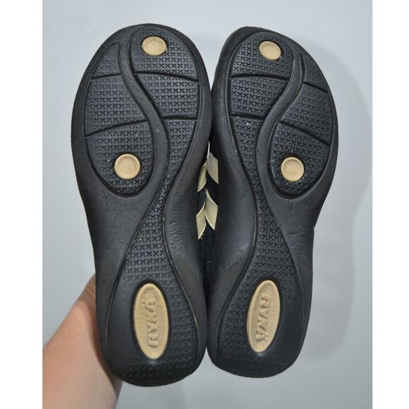 Ryka Woman's Slip-On Black & White Sneakers Size 9 - Picture 5 of 9